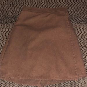 brown skirt